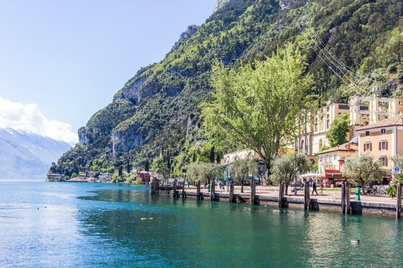 Casa Internazionale Appartement Riva del Garda Buitenkant foto